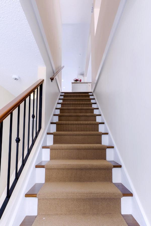 Lovely 3 Bedroom Port Moody Spacious Home 6 People Free Parking Zewnętrze zdjęcie